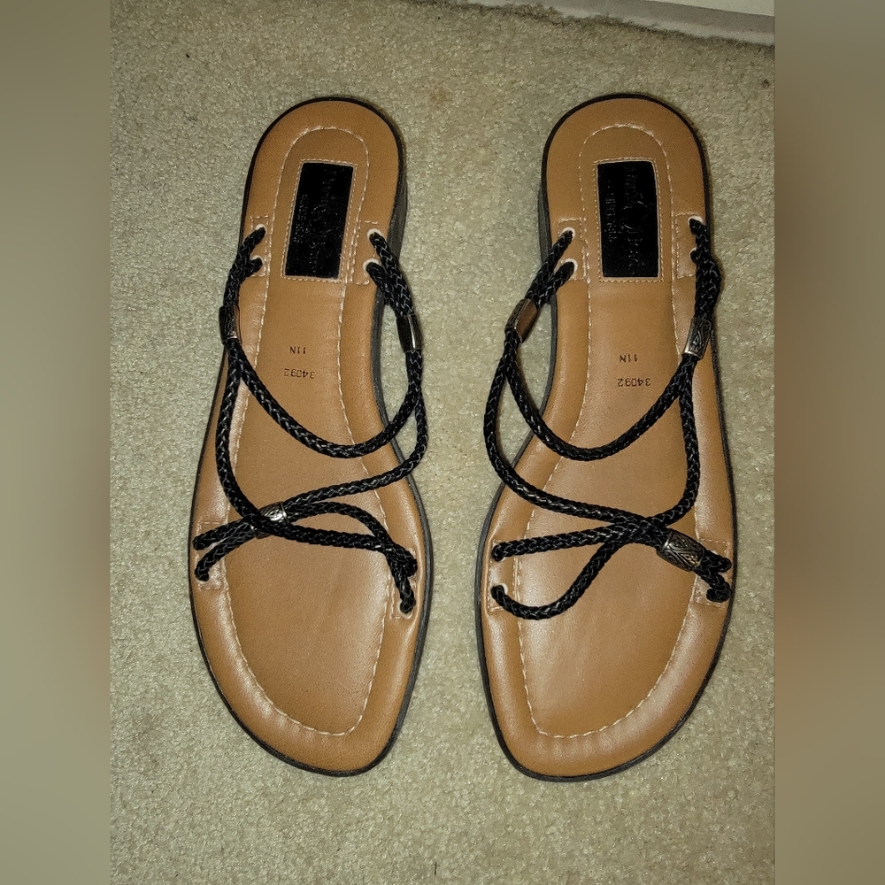 Women's Size 11 Duck Head Sandles Good Used Condition